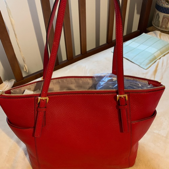 Michael Kors purse - Picture 3 of 4